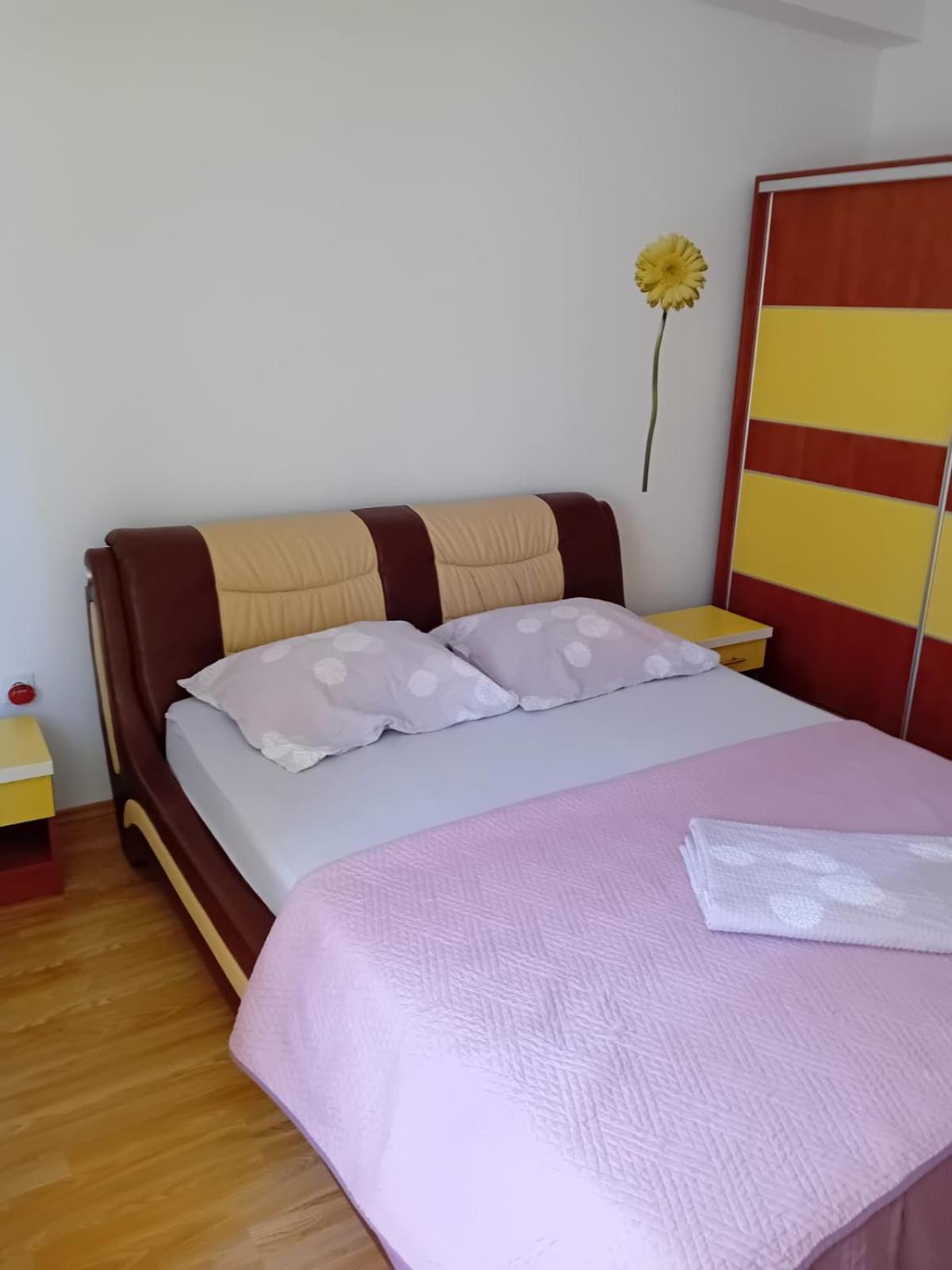 פטרצ'אנה Apartments Toka מראה חיצוני תמונה