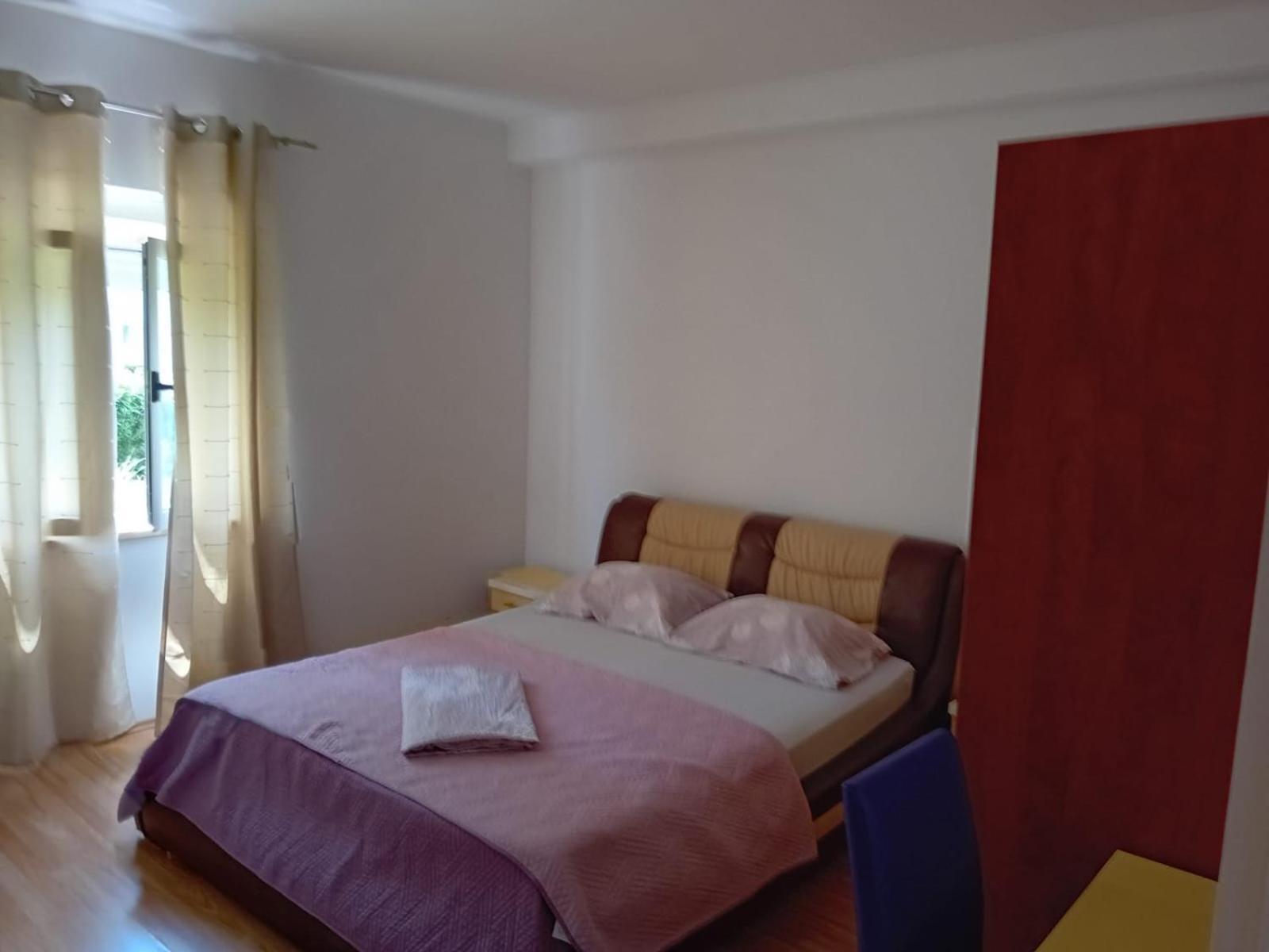 פטרצ'אנה Apartments Toka מראה חיצוני תמונה