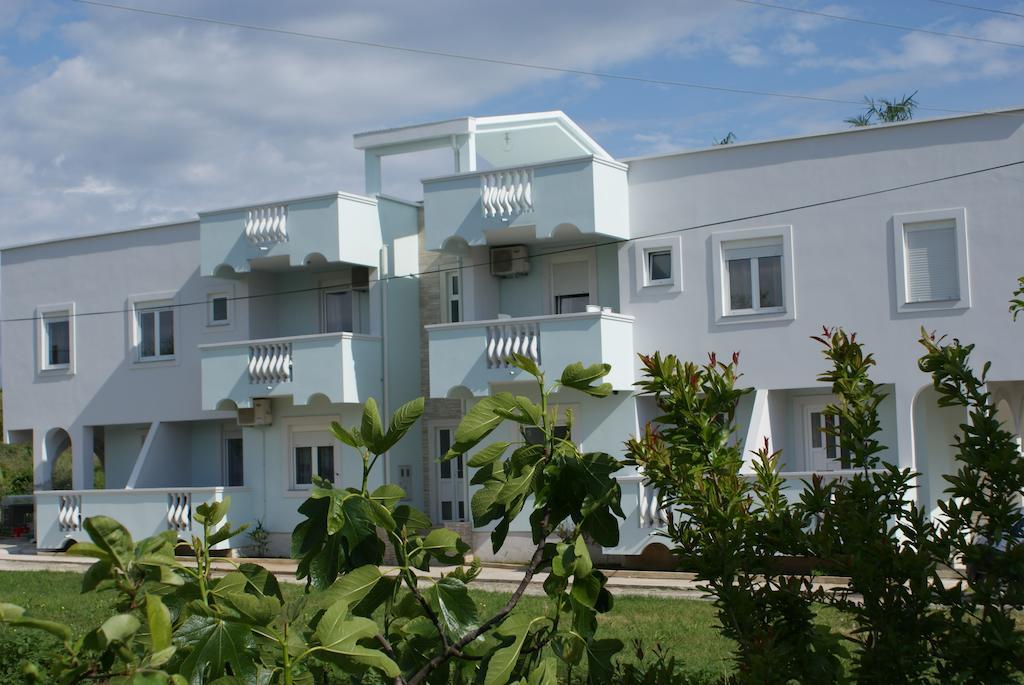 פטרצ'אנה Apartments Toka מראה חיצוני תמונה